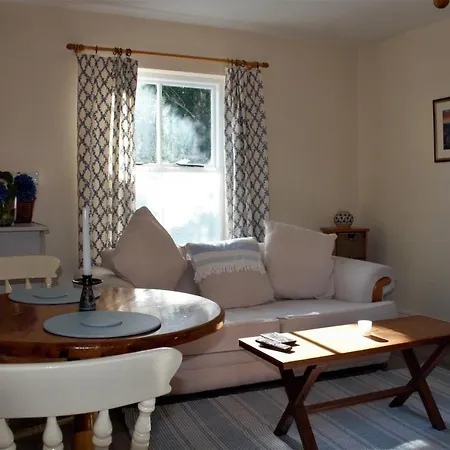 Lägenhet 1 Bed Flat - Sleeps 2 - Parking - Wifi *