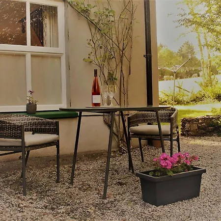 Lägenhet 1 Bed Flat - Sleeps 2 - Parking - Wifi
